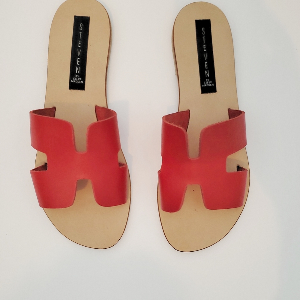 Steve Madden Greece sandals